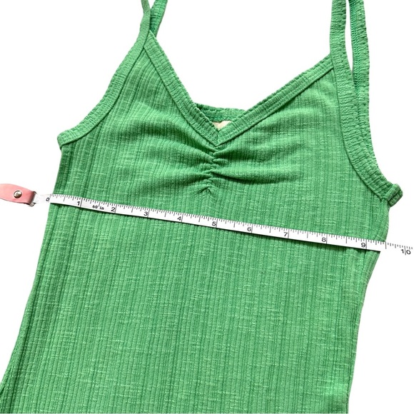 ⭐️ 5 for $25 NWT Universal Thread Green Tank Top Size XS - Picture 6 of 7